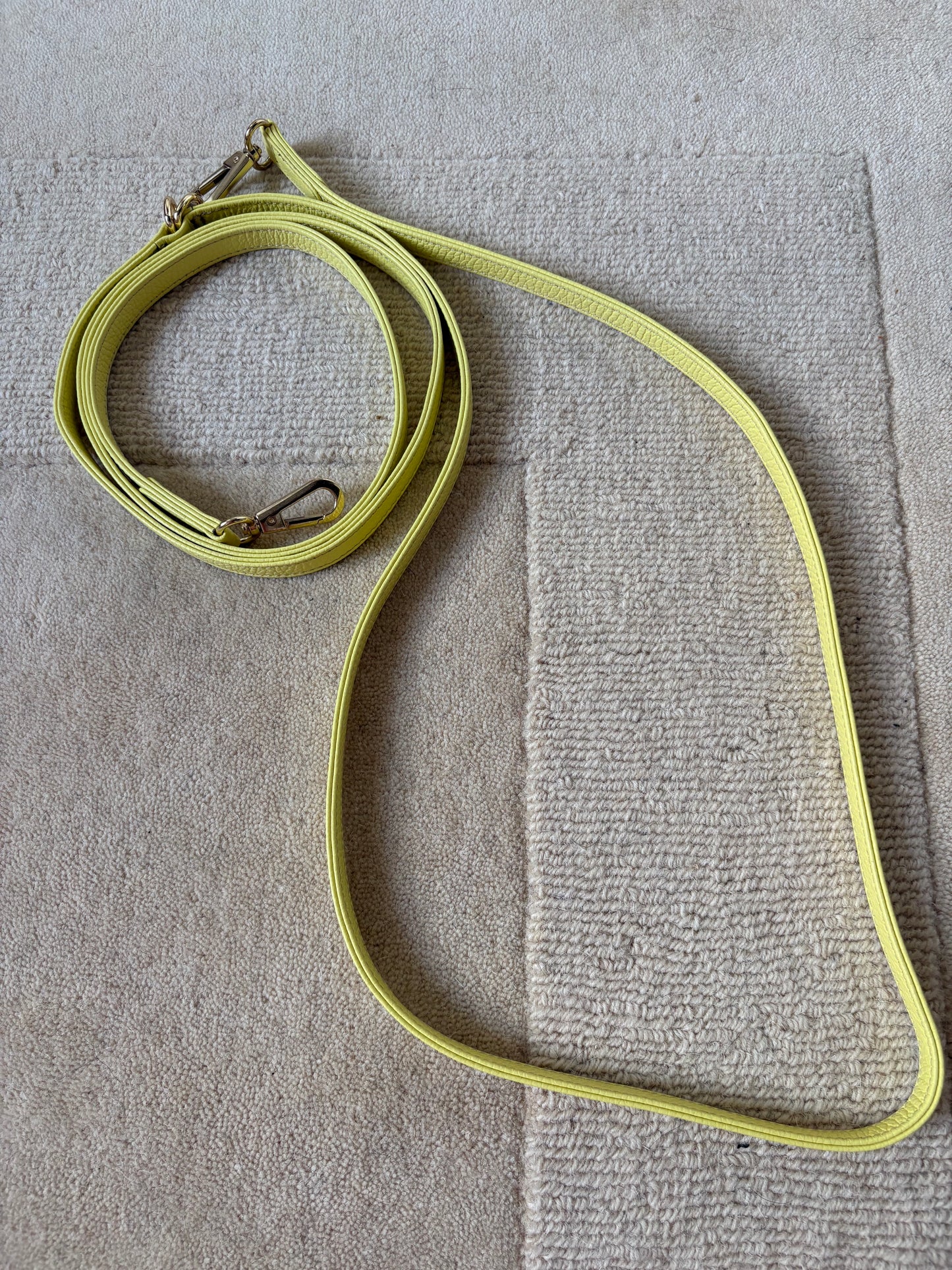Crossbody Leash